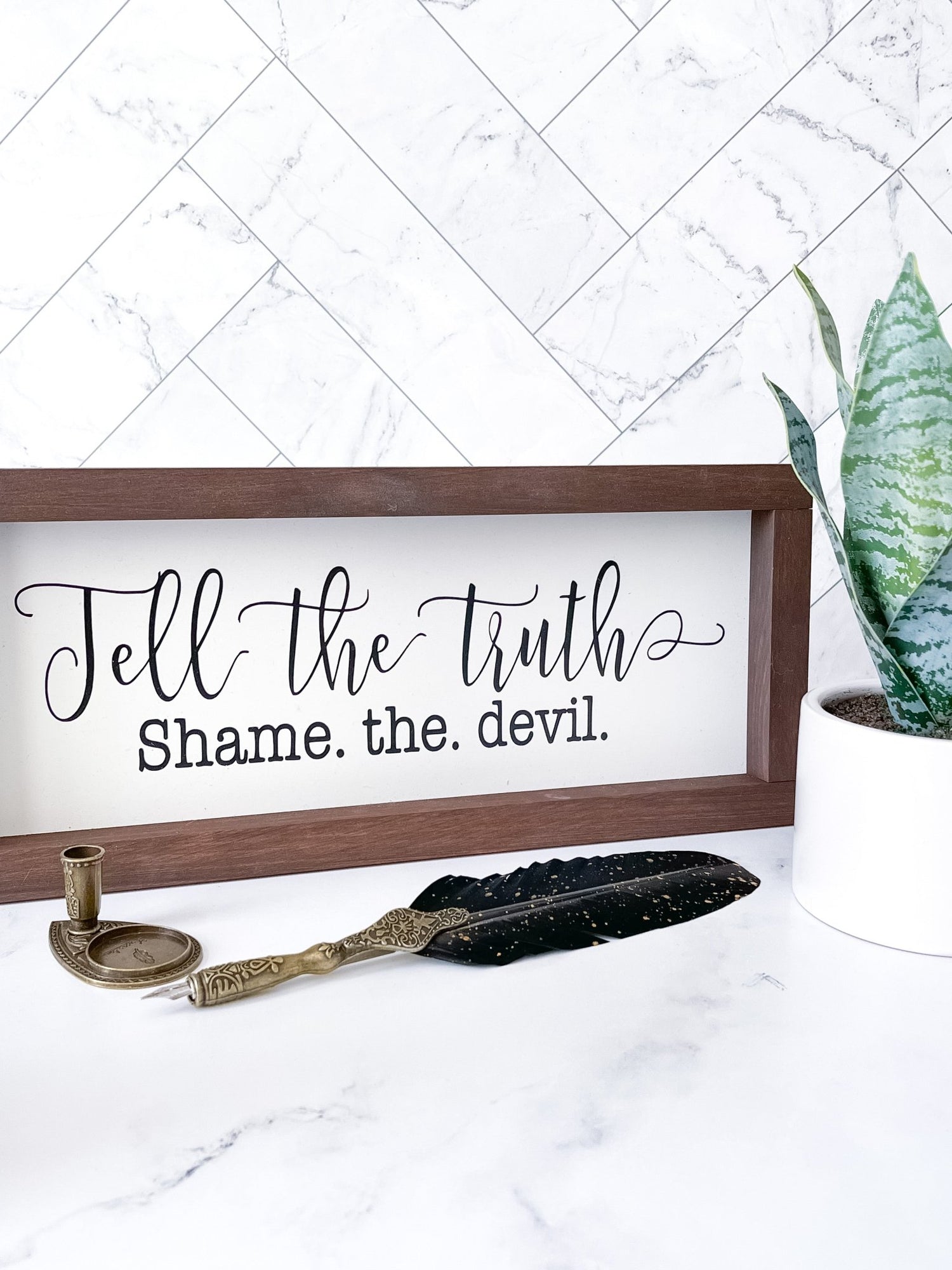 Tell the Truth...Shame the Devil Wall Decor - DecoNegro